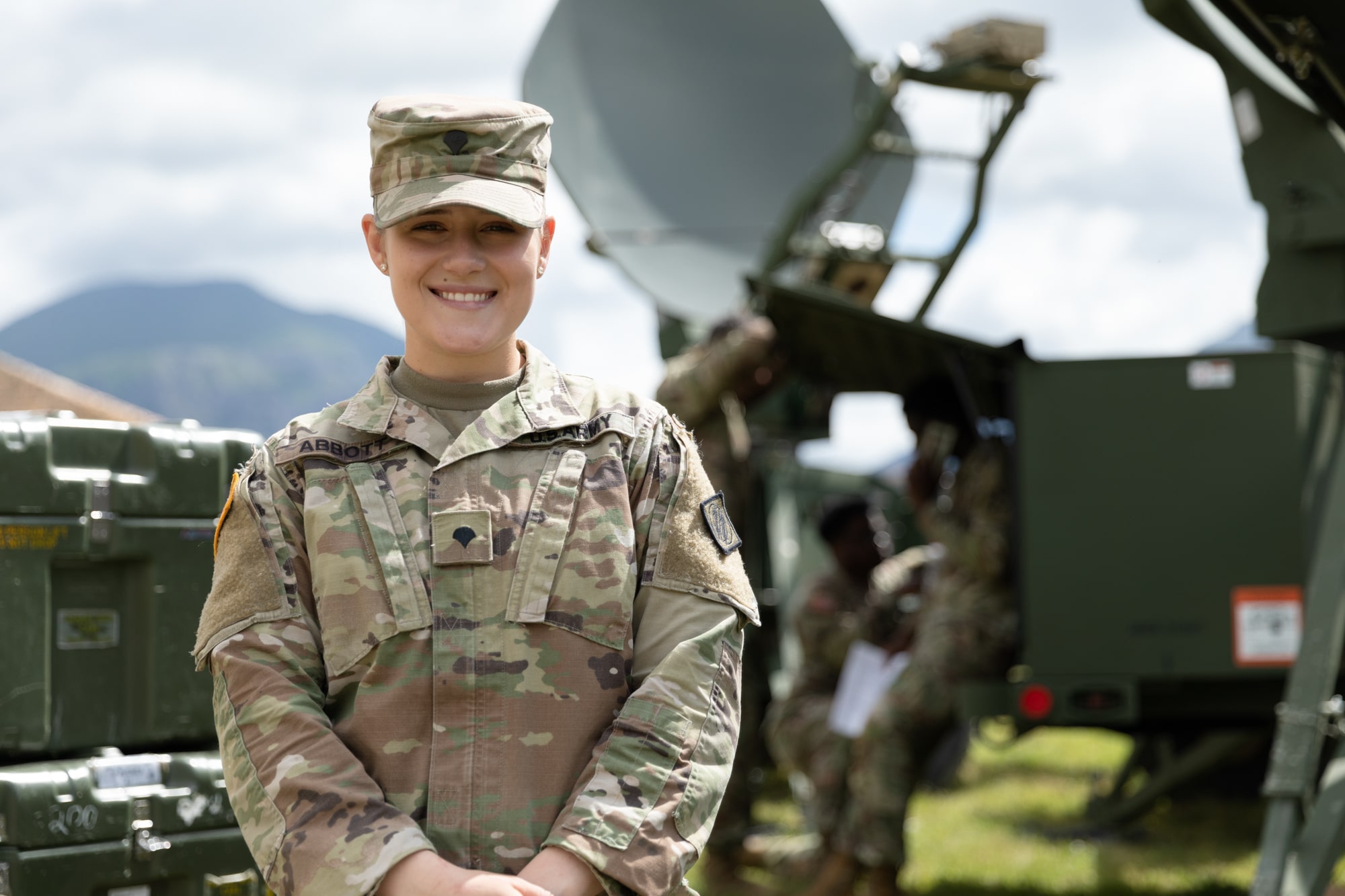 Cadets gaining hands-on Army research experience through the ROTC Apprenticeship Program.